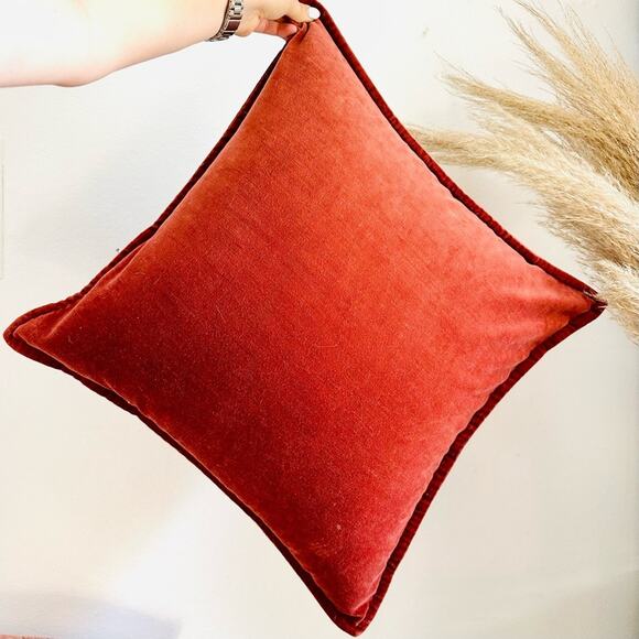 POTTERY BARN Rust Red Burnt Orange Velvet Pillow Case Sham 20" Square Set 2 - Picture 8 of 9